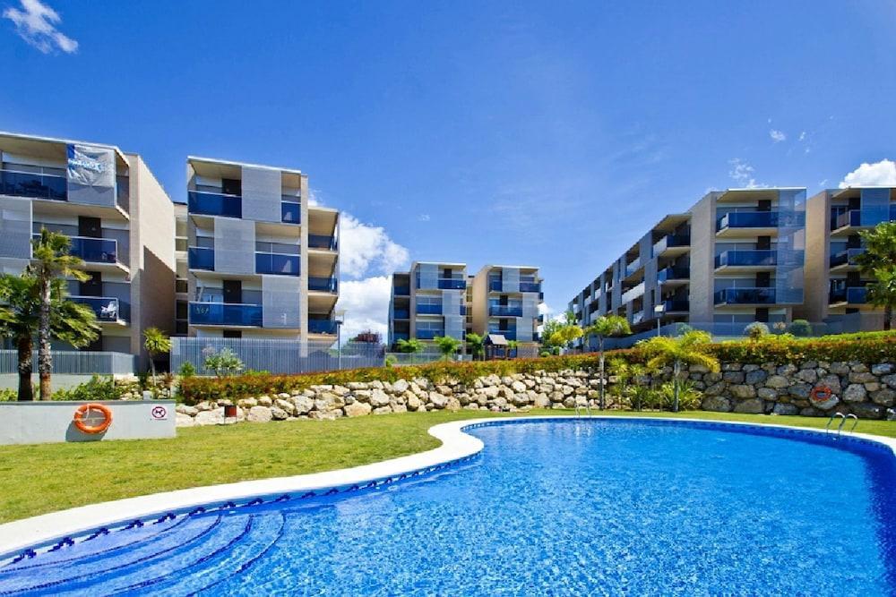 Uhc Paradise Village Family Complex サロウ エクステリア 写真